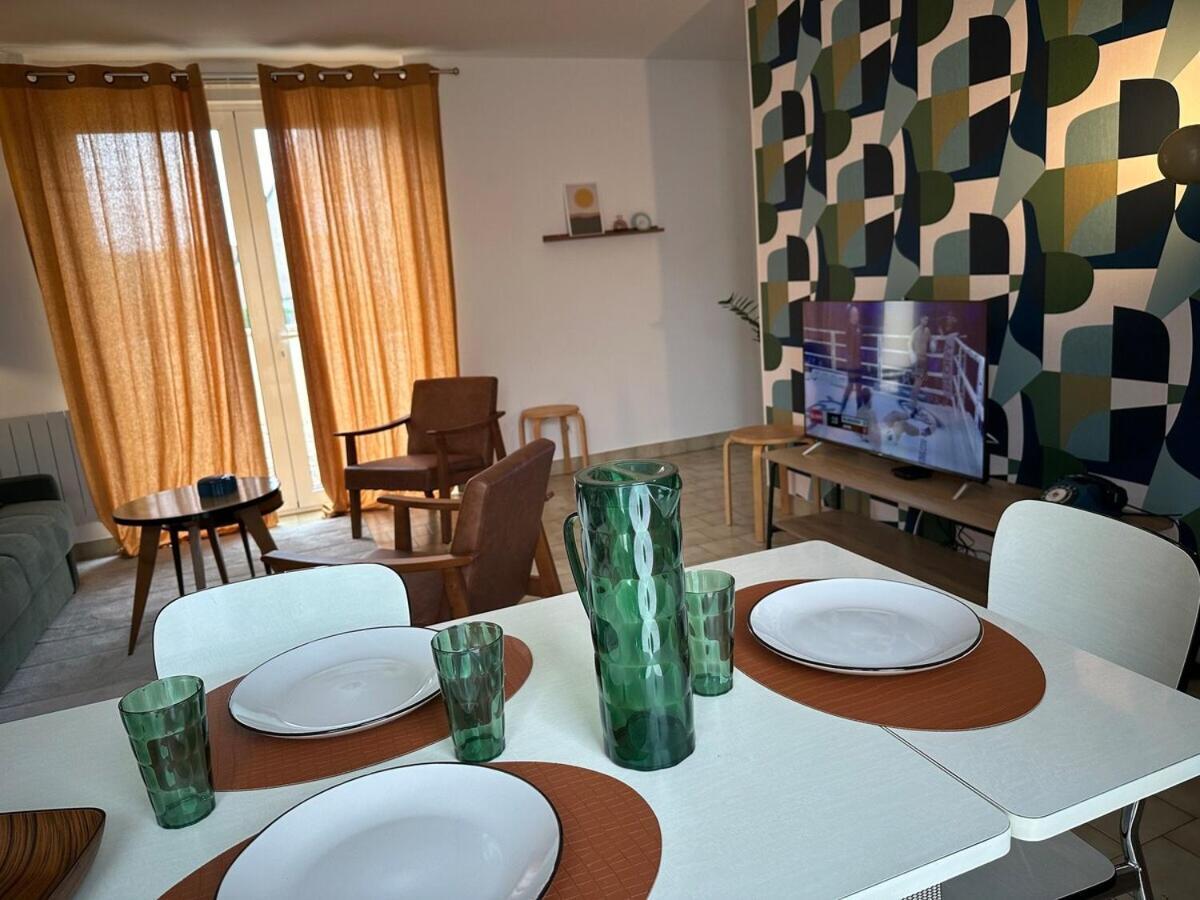 Maison Seventies Climatisee, Parking Prive Chablis Esterno foto